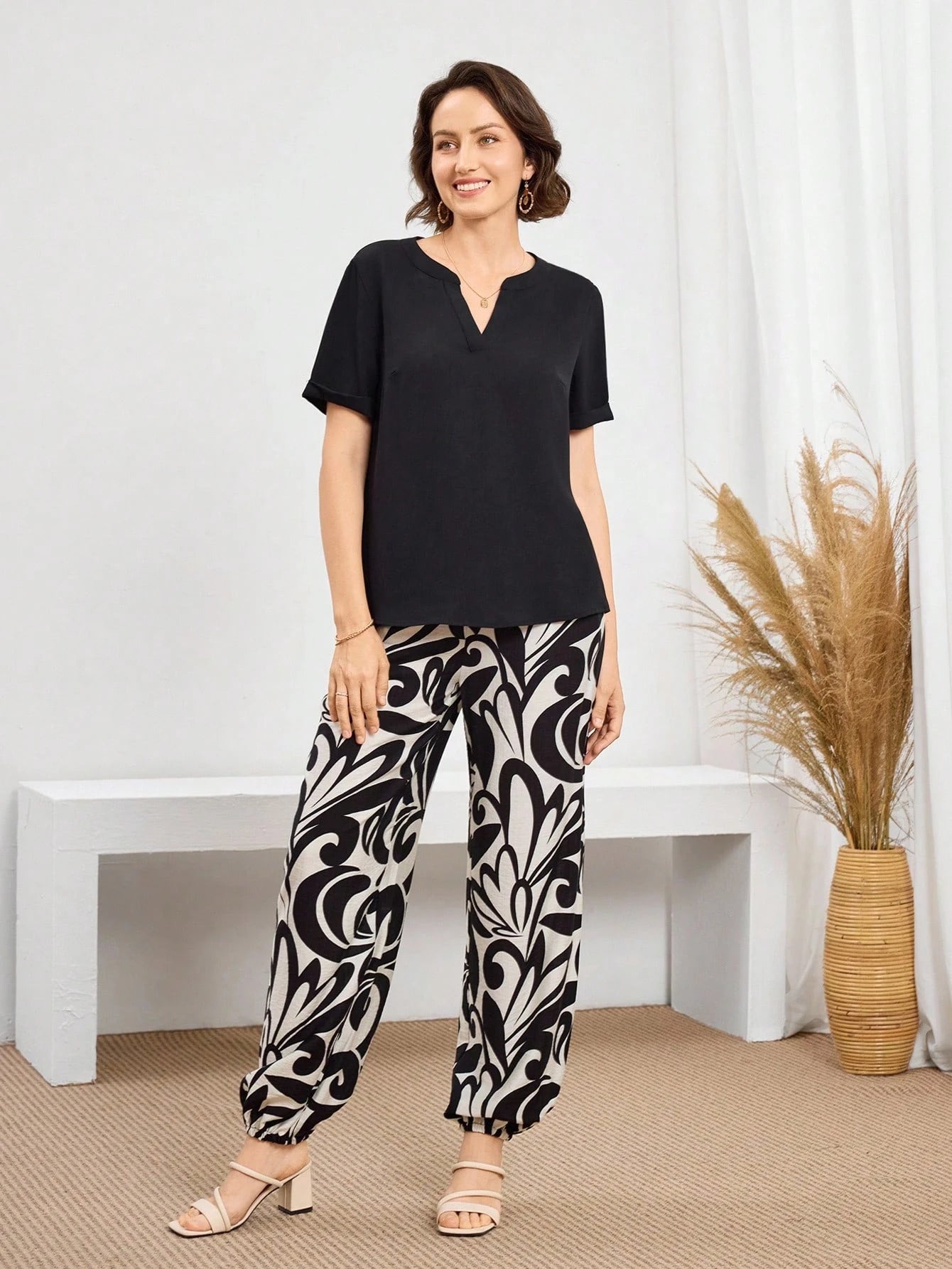 Conjunto Feminino de Duas Peças Blusa e Calça - Geyza
