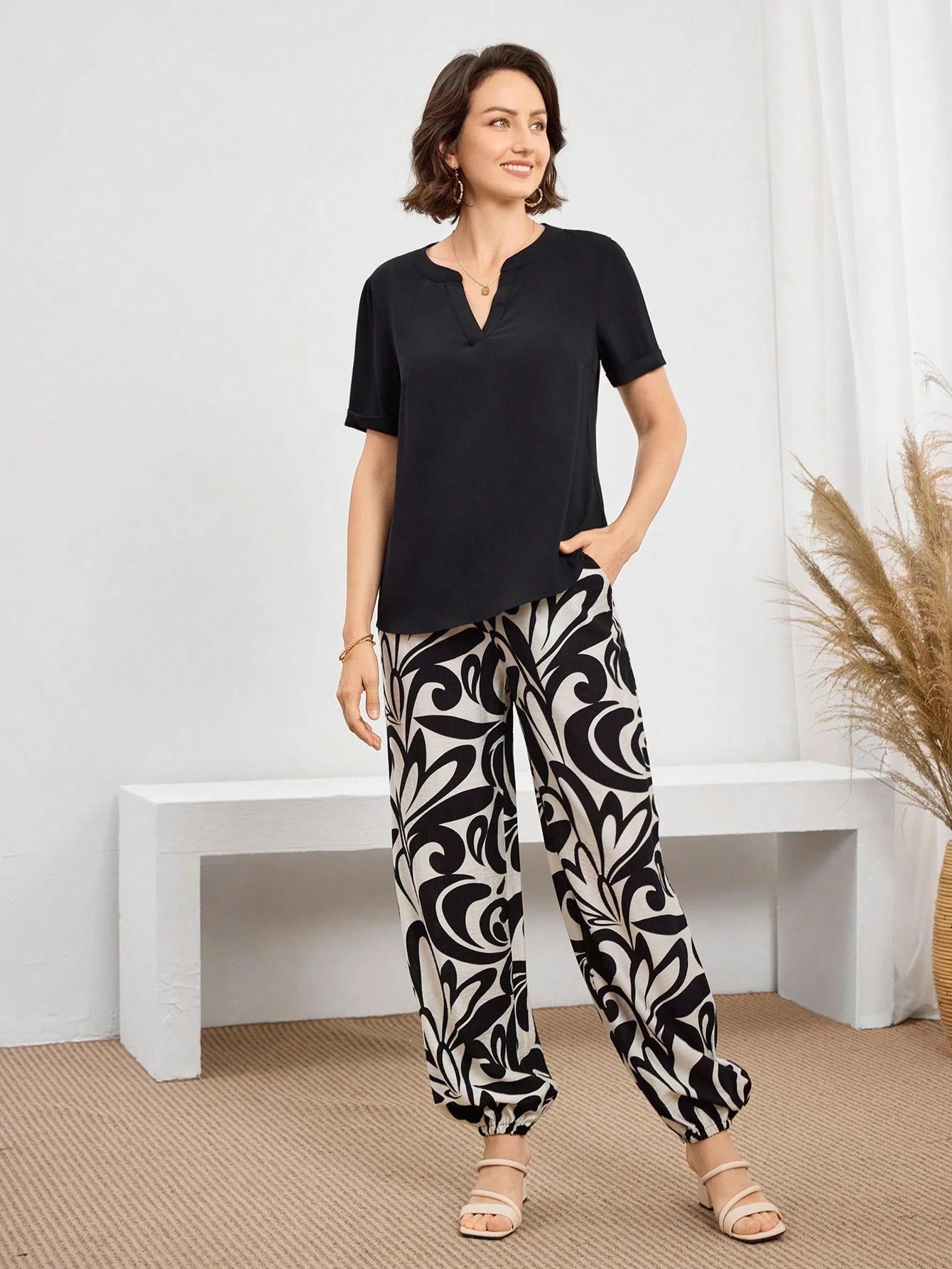 Conjunto Feminino de Duas Peças Blusa e Calça - Geyza