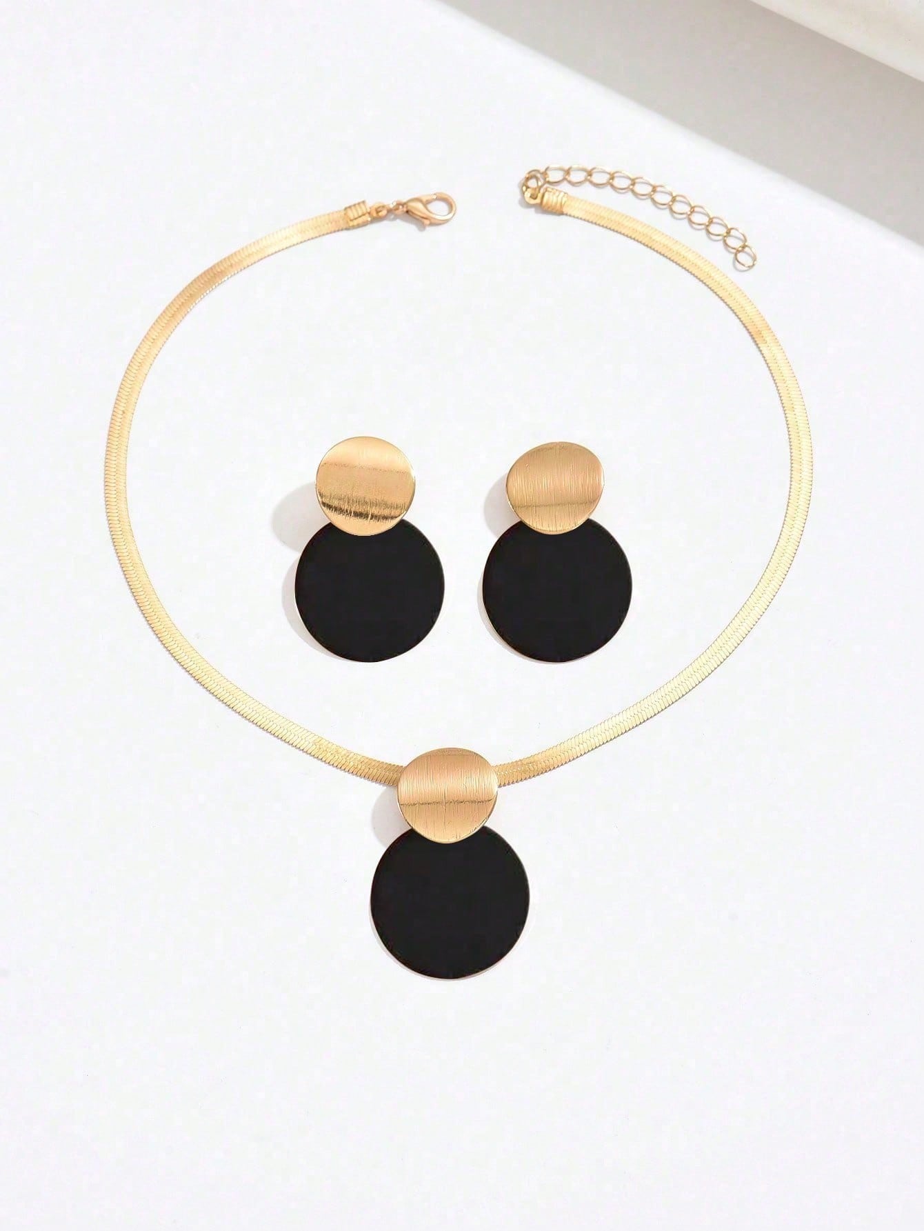 Conjunto de Joias Feminina Minimalista com Colar e Brincos - Emanuele