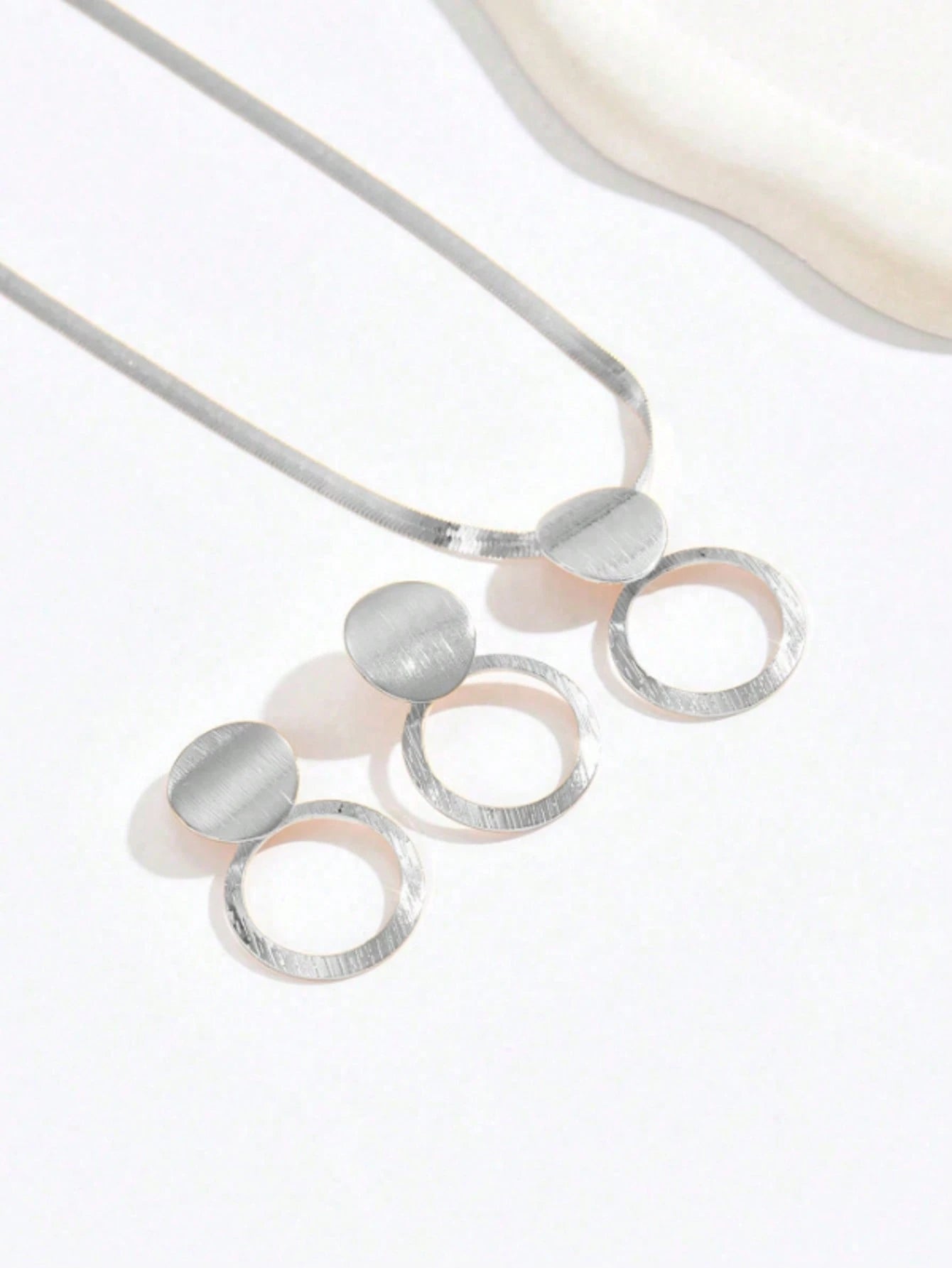 Conjunto de Joias Feminina Minimalista com Colar e Brincos - Emanuele
