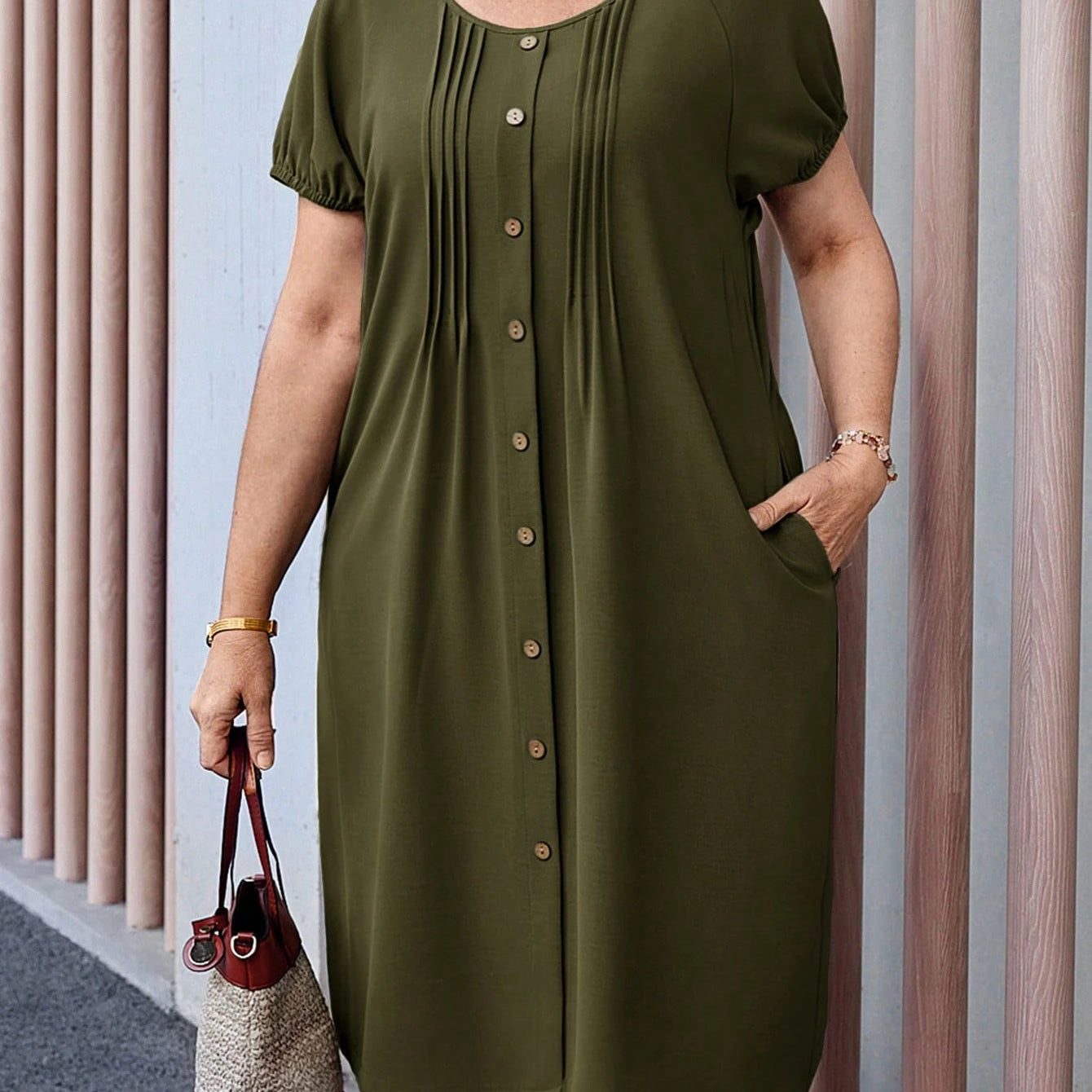 Vestido Feminino pregueado plus size Isadora
