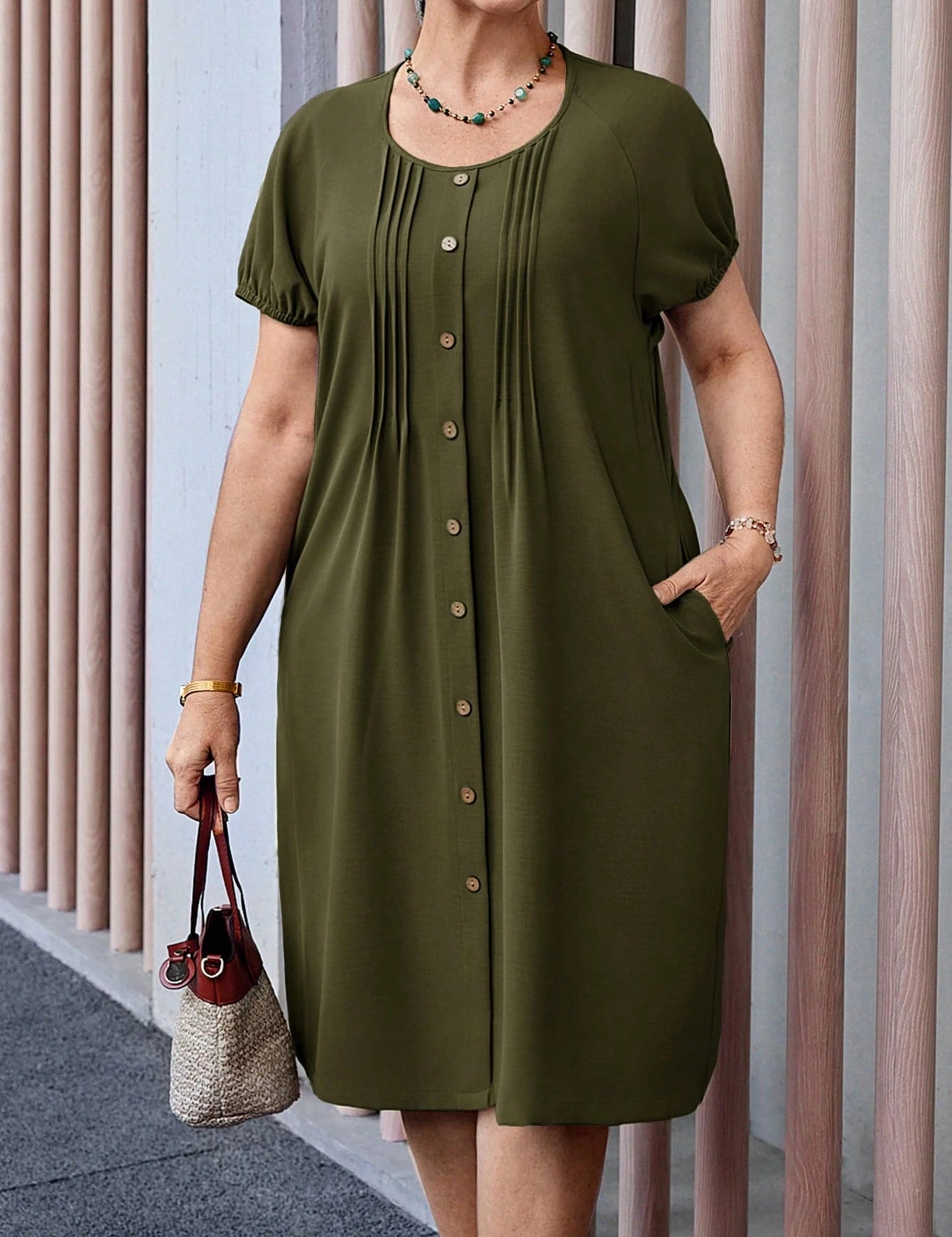 Vestido Feminino pregueado plus size Isadora