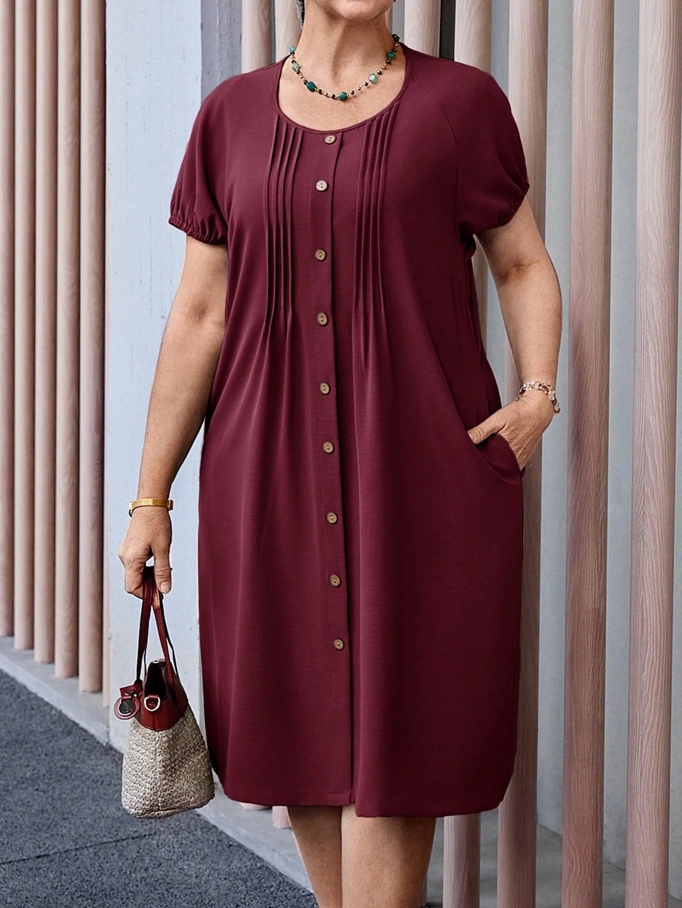 Vestido Feminino pregueado plus size Isadora