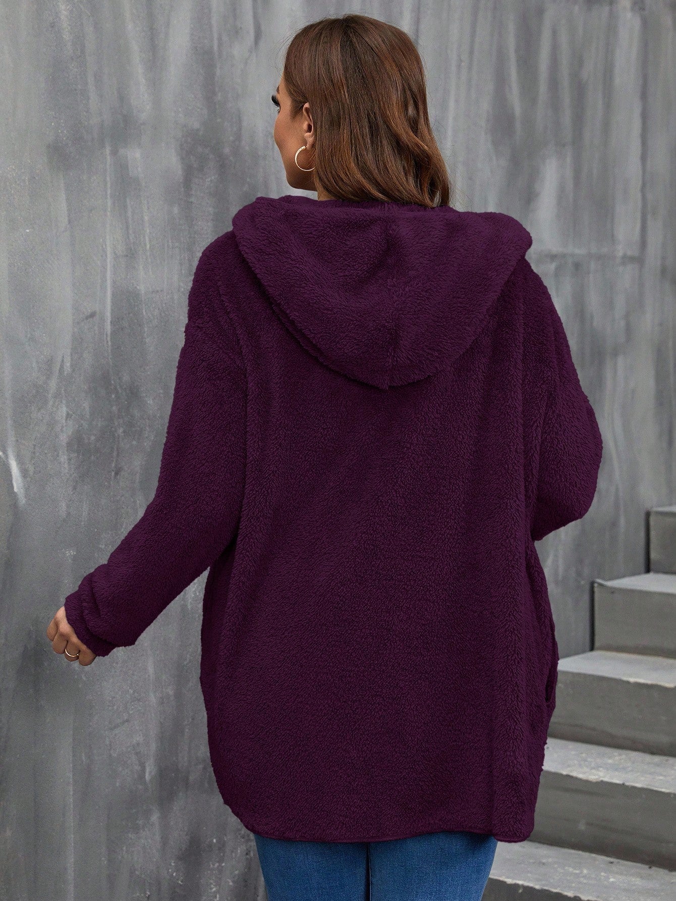 Jaqueta Feminina Reversível com Capuz  Plus Size Paola.