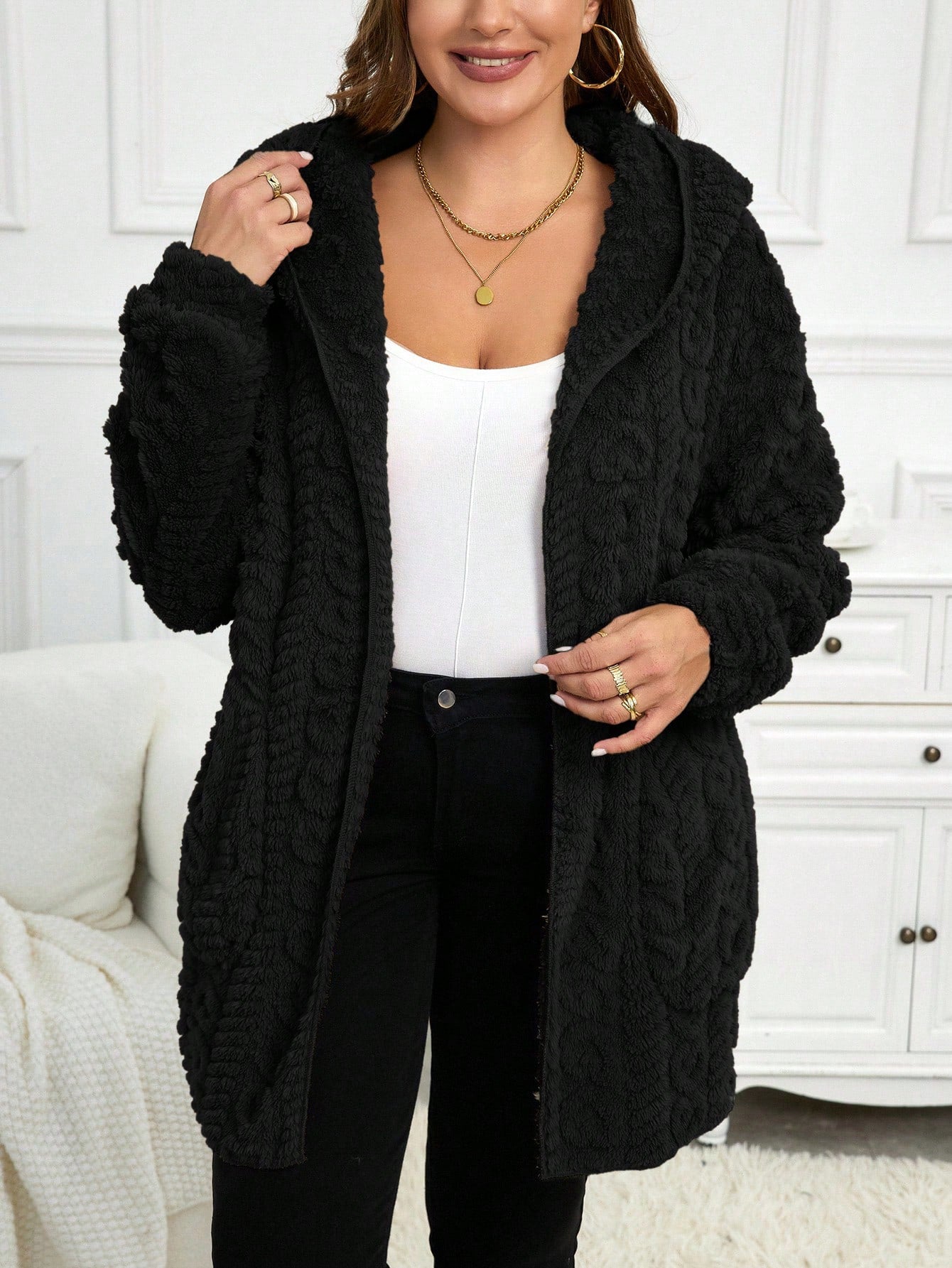 Jaqueta Feminina Reversível com Capuz  Plus Size Paola.