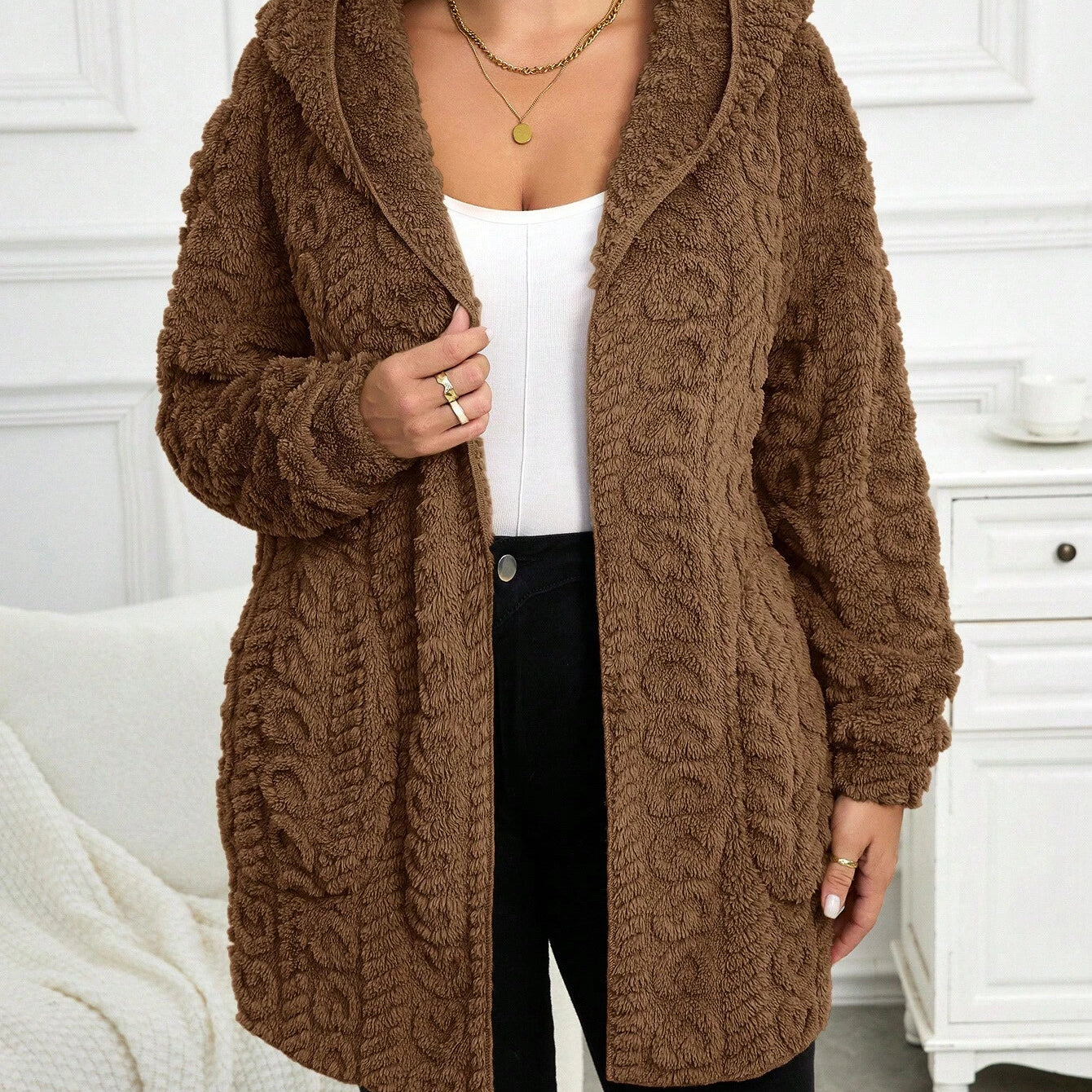 Jaqueta Feminina Reversível com Capuz  Plus Size Paola.