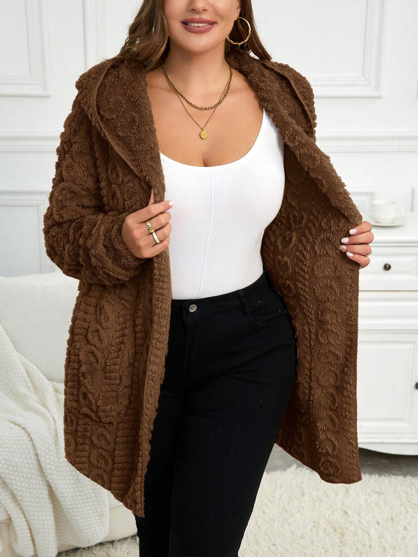 Jaqueta Feminina Reversível com Capuz  Plus Size Paola.