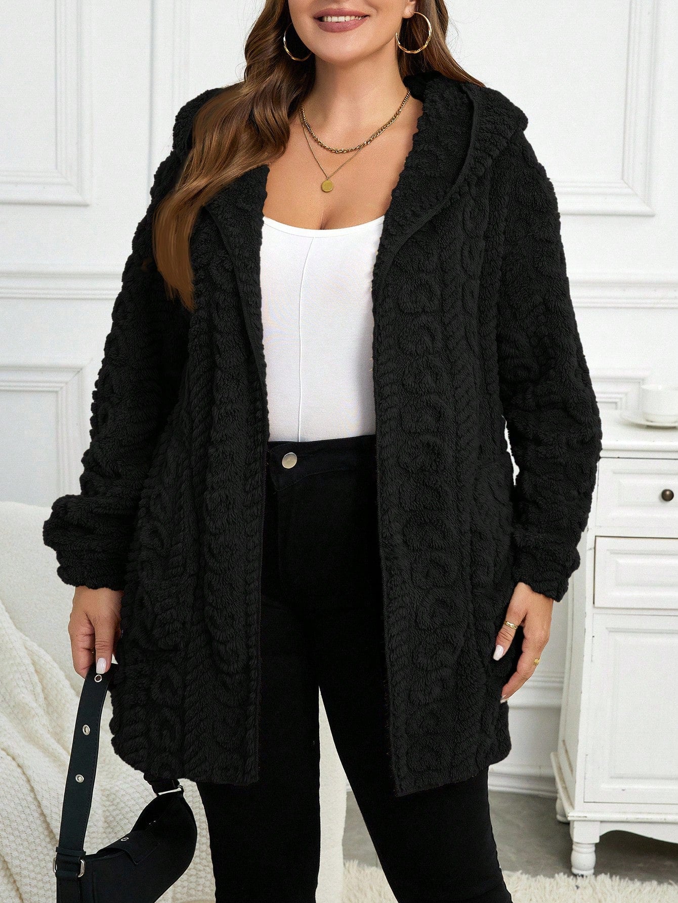 Jaqueta Feminina Reversível com Capuz  Plus Size Paola.