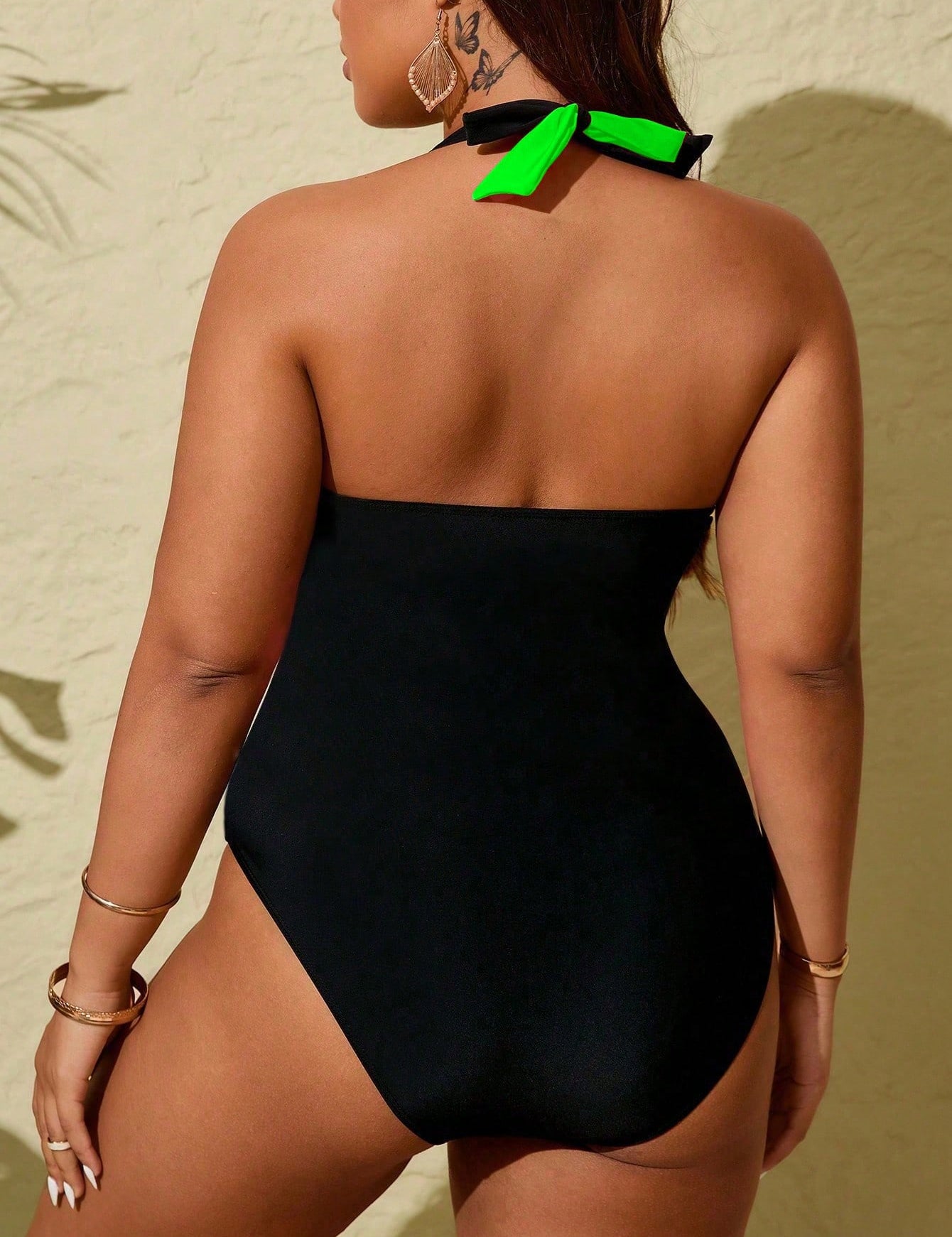 MaioFemininocomRecortesColoridos.PlusSize-Francia_21.jpg