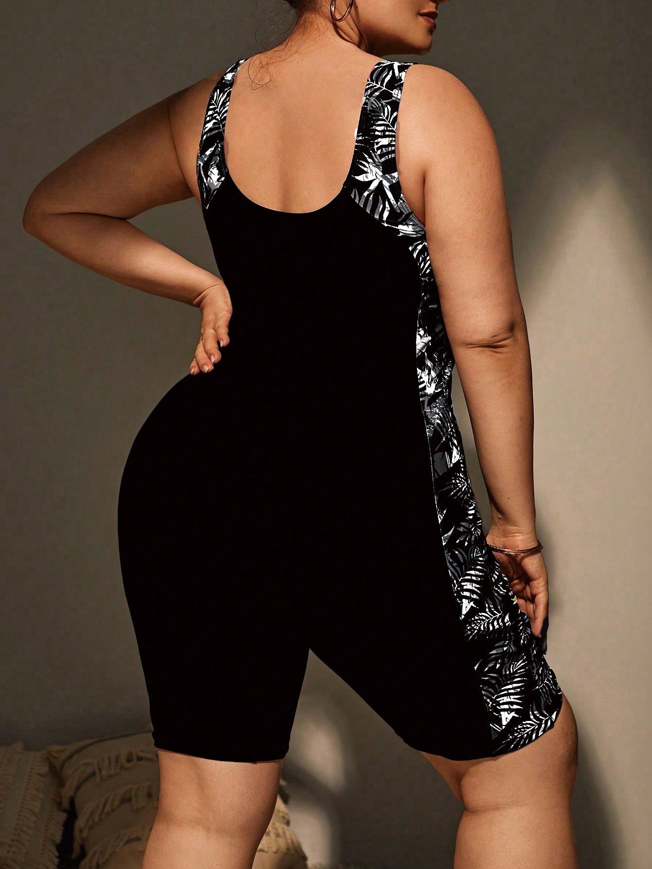 Maiô Feminino tipo macacão plus size Nathaly