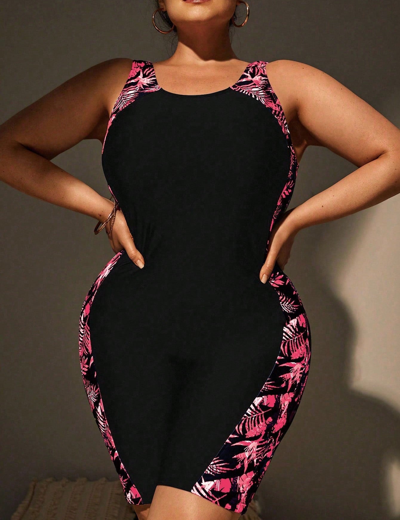 Maio_Feminino_tipo_macacao_plus_size_Nathaly_9.jpg