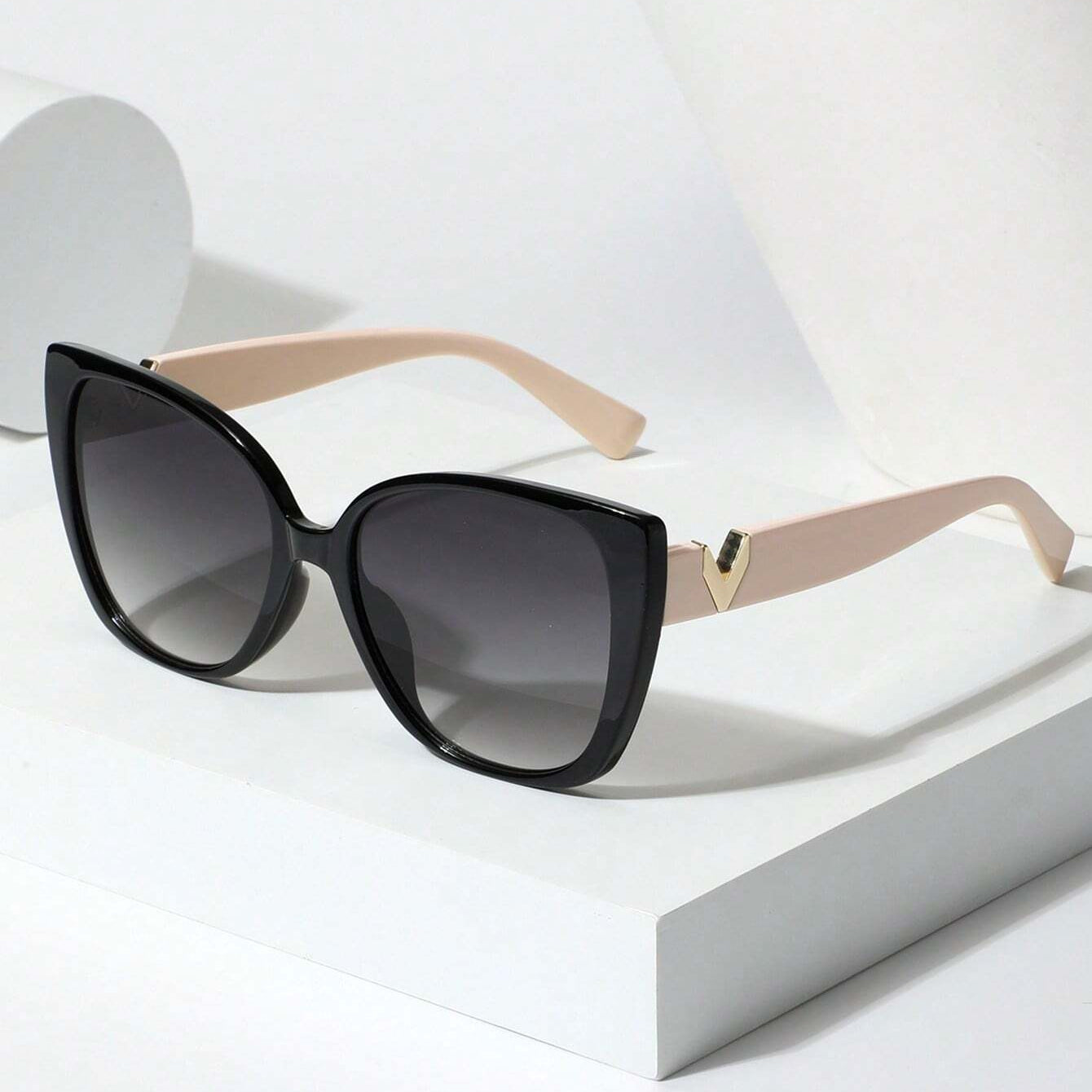 Óculos Feminino de Armação Grossa Retrô Casual - Leone