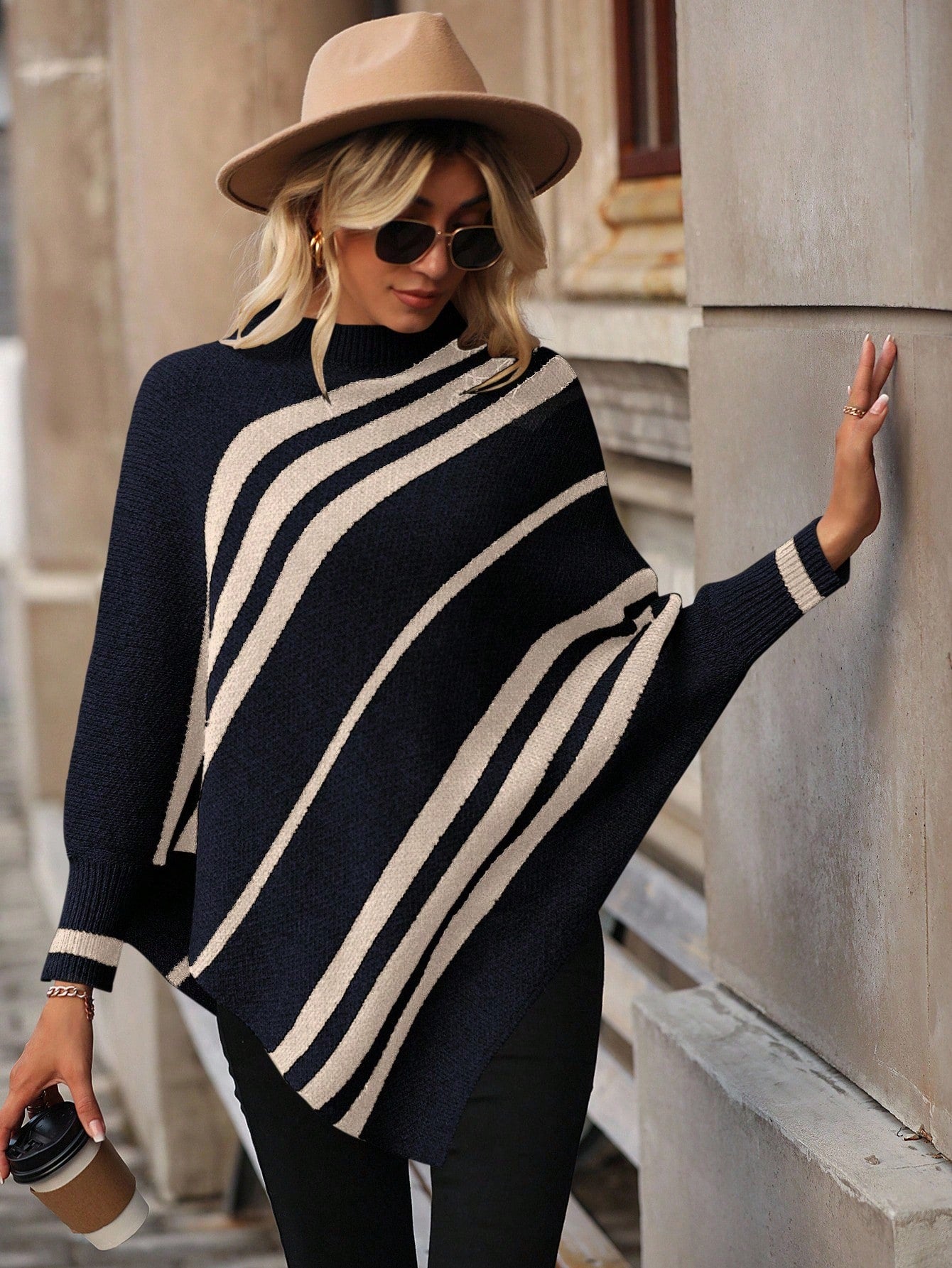 Poncho feminino Assimétrico Gardenia
