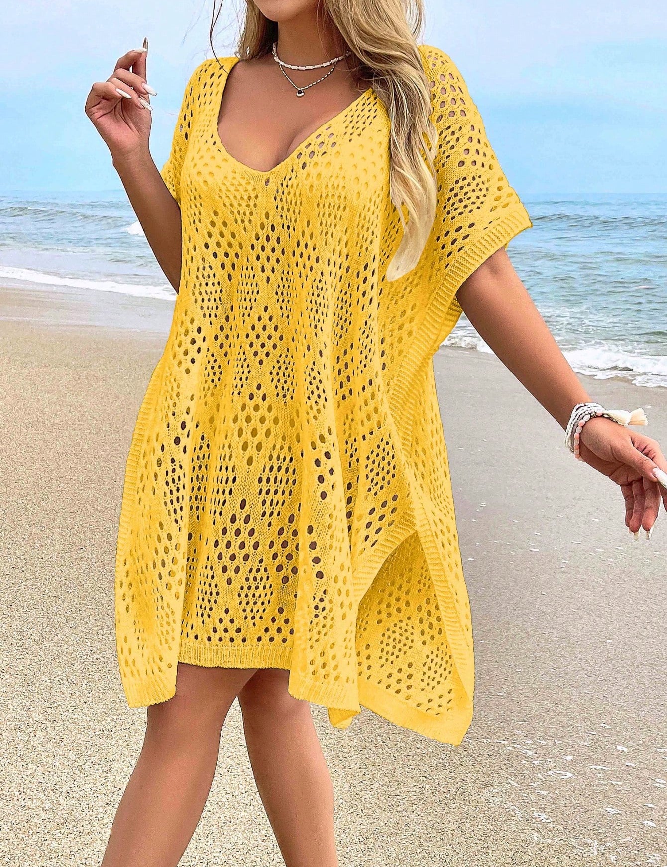 Saída de Praia Feminina com Detalhe Vazado. Plus Size - Prida