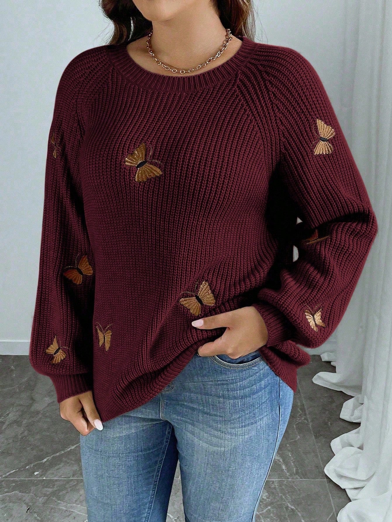 Suéter Feminino com Bordado de borboleta plus size Giorgia