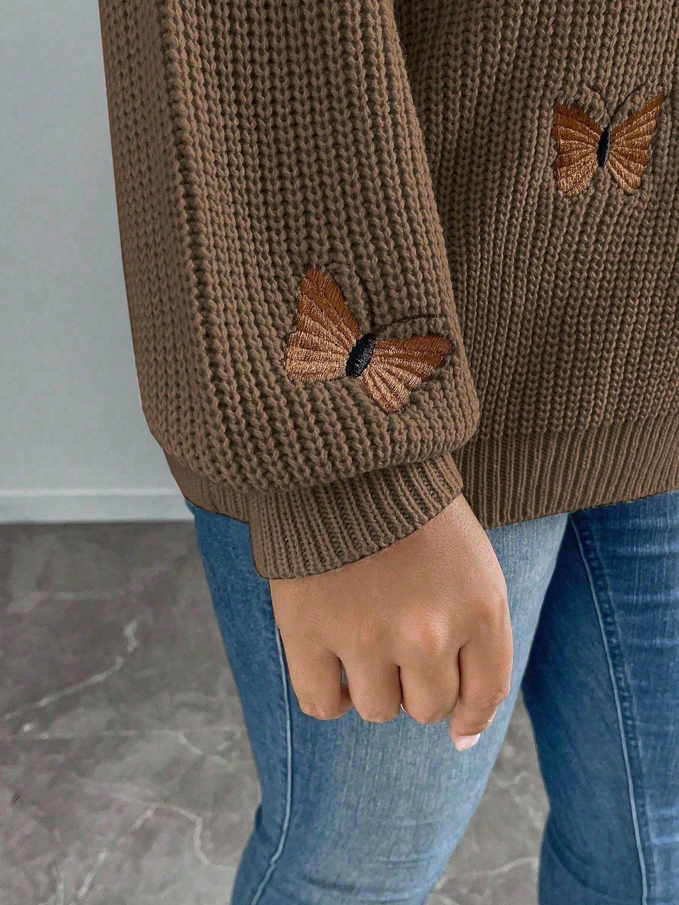 Suéter Feminino com Bordado de borboleta plus size Giorgia
