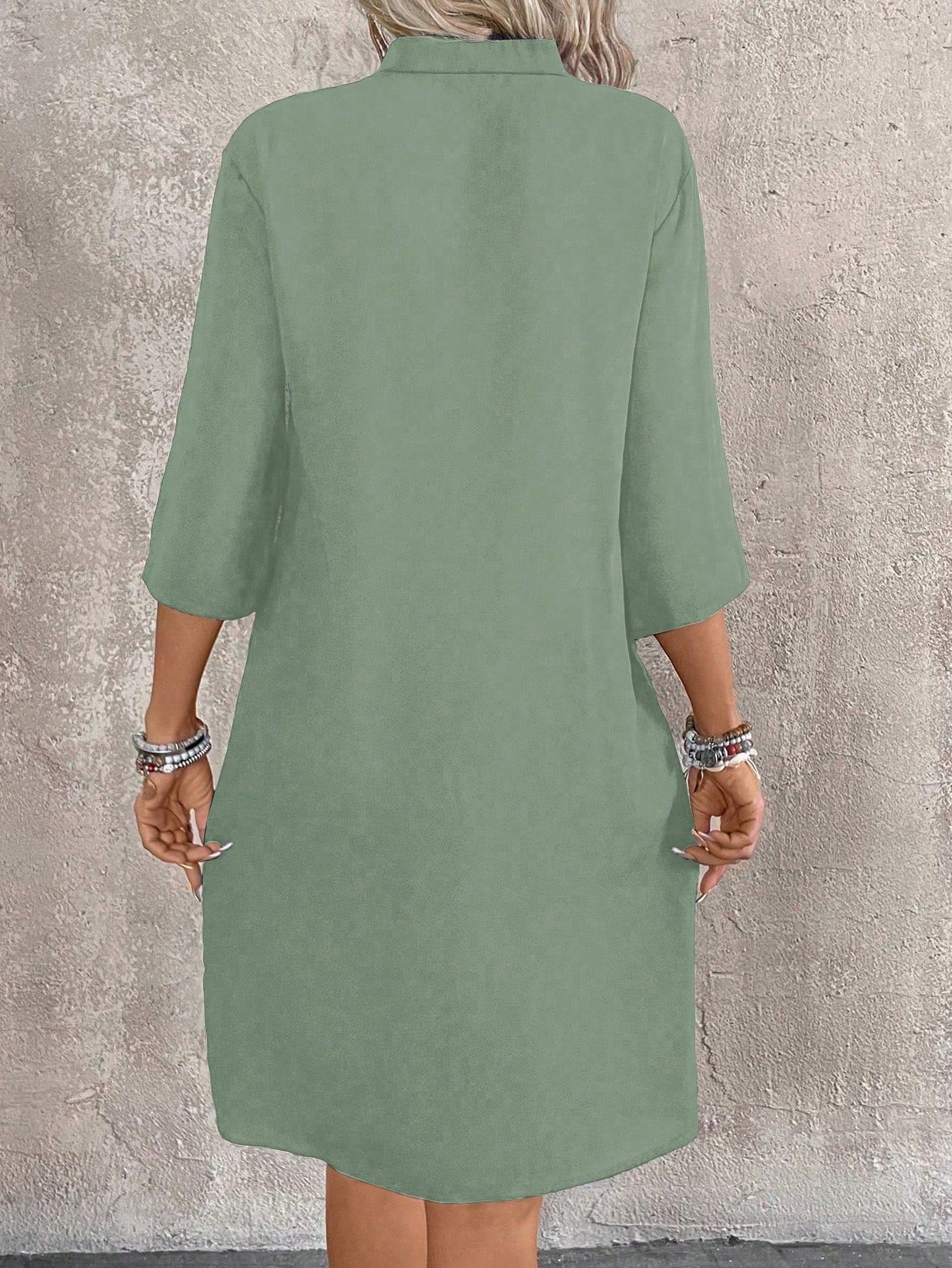 Vestido-Camisa Feminino  com botões na frente - Leonor