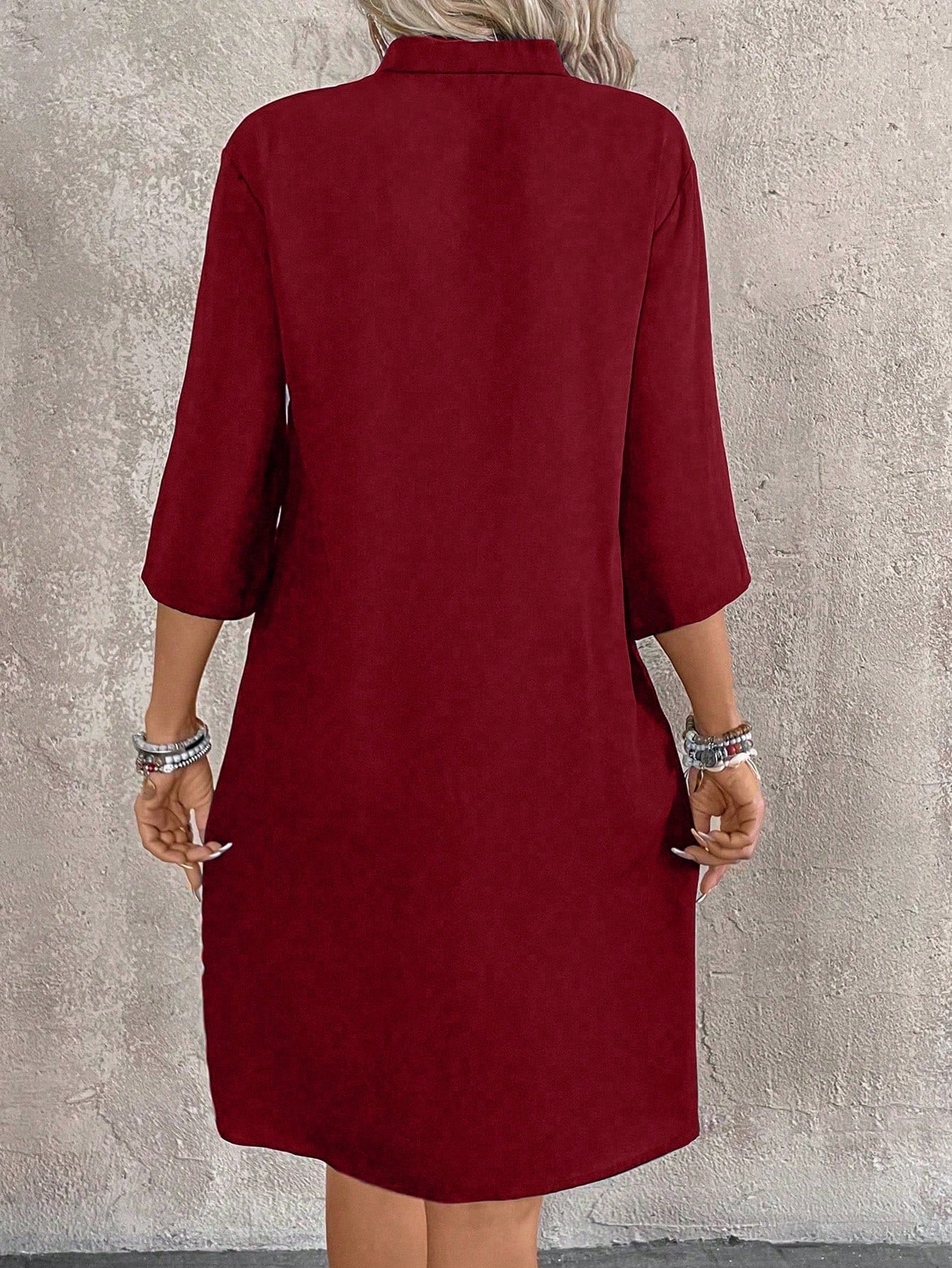 Vestido-Camisa Feminino  com botões na frente - Leonor
