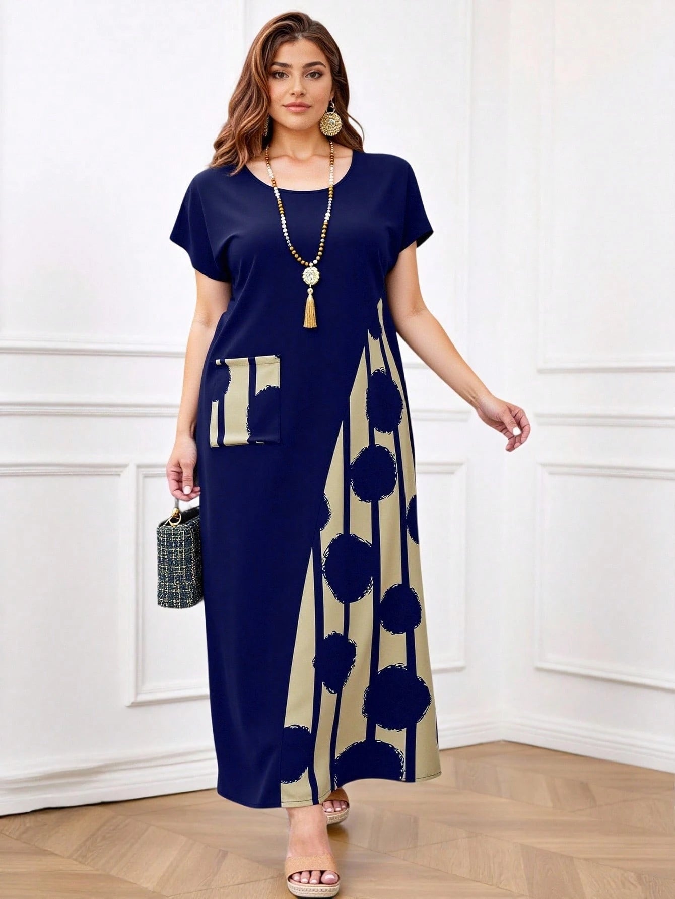 Vestido Feminino Longo em Contraste de Cores - Dinamar. Plus Size