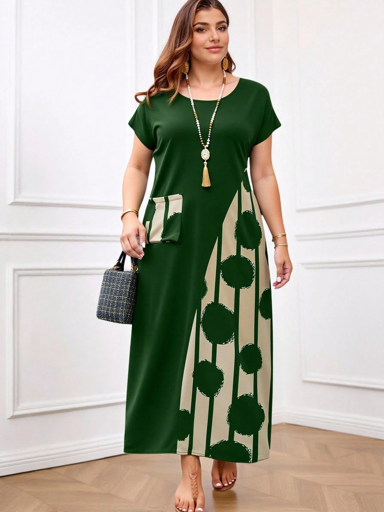 Vestido Feminino Longo em Contraste de Cores - Dinamar. Plus Size