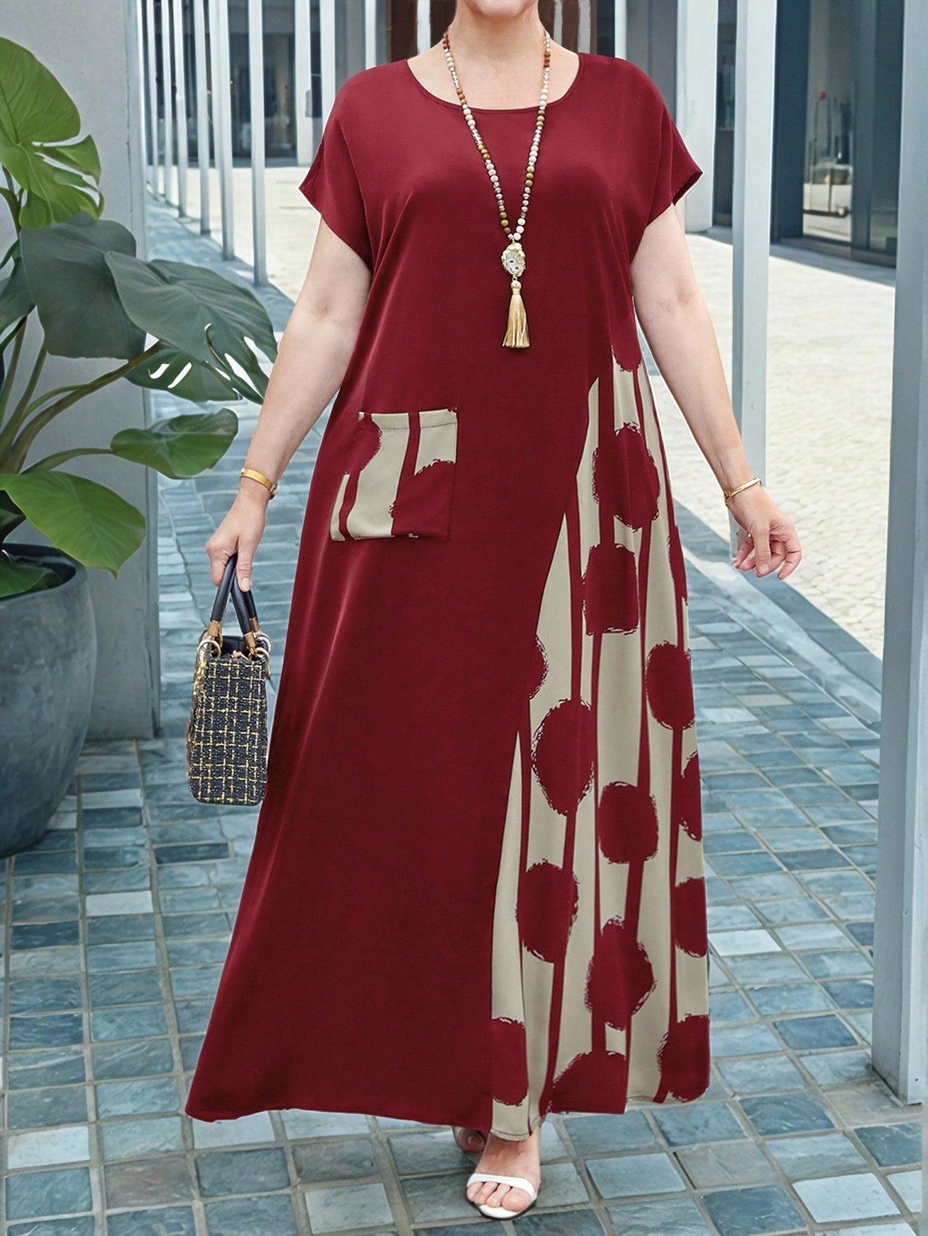 Vestido Feminino Longo em Contraste de Cores - Dinamar. Plus Size