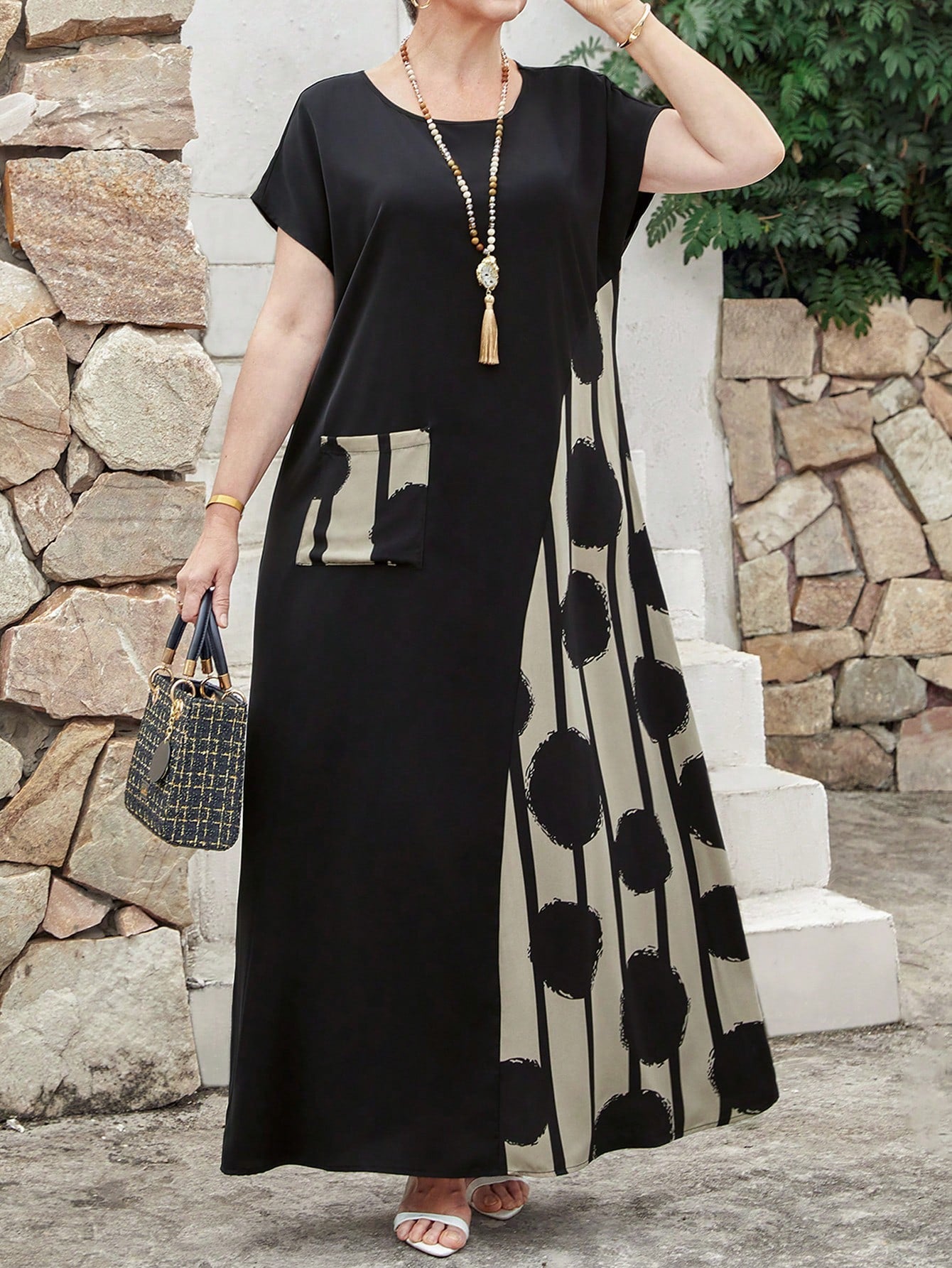 Vestido Feminino Longo em Contraste de Cores - Dinamar. Plus Size