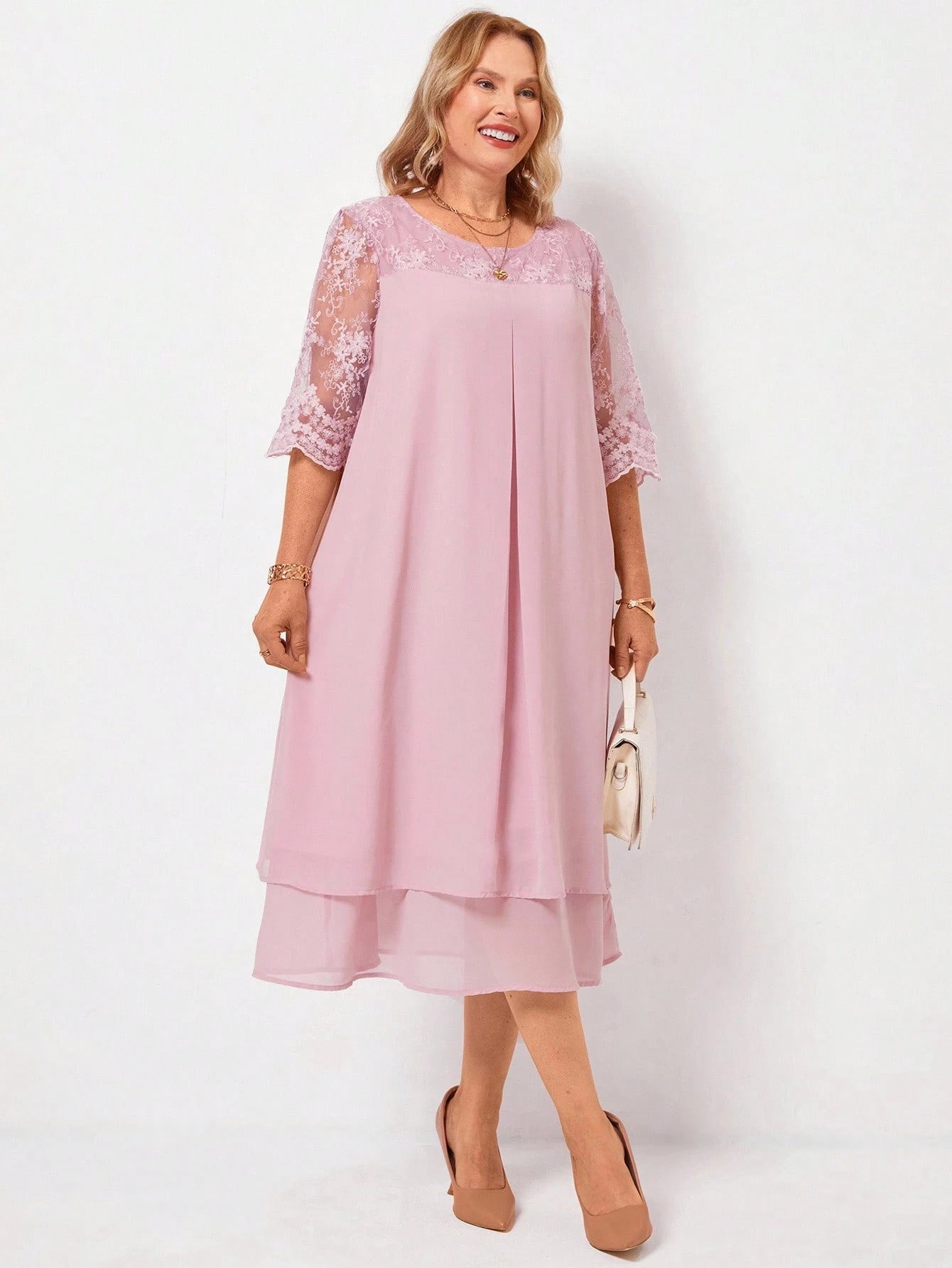 Vestido Feminino com Splice de Tela. Plus Size - Maely