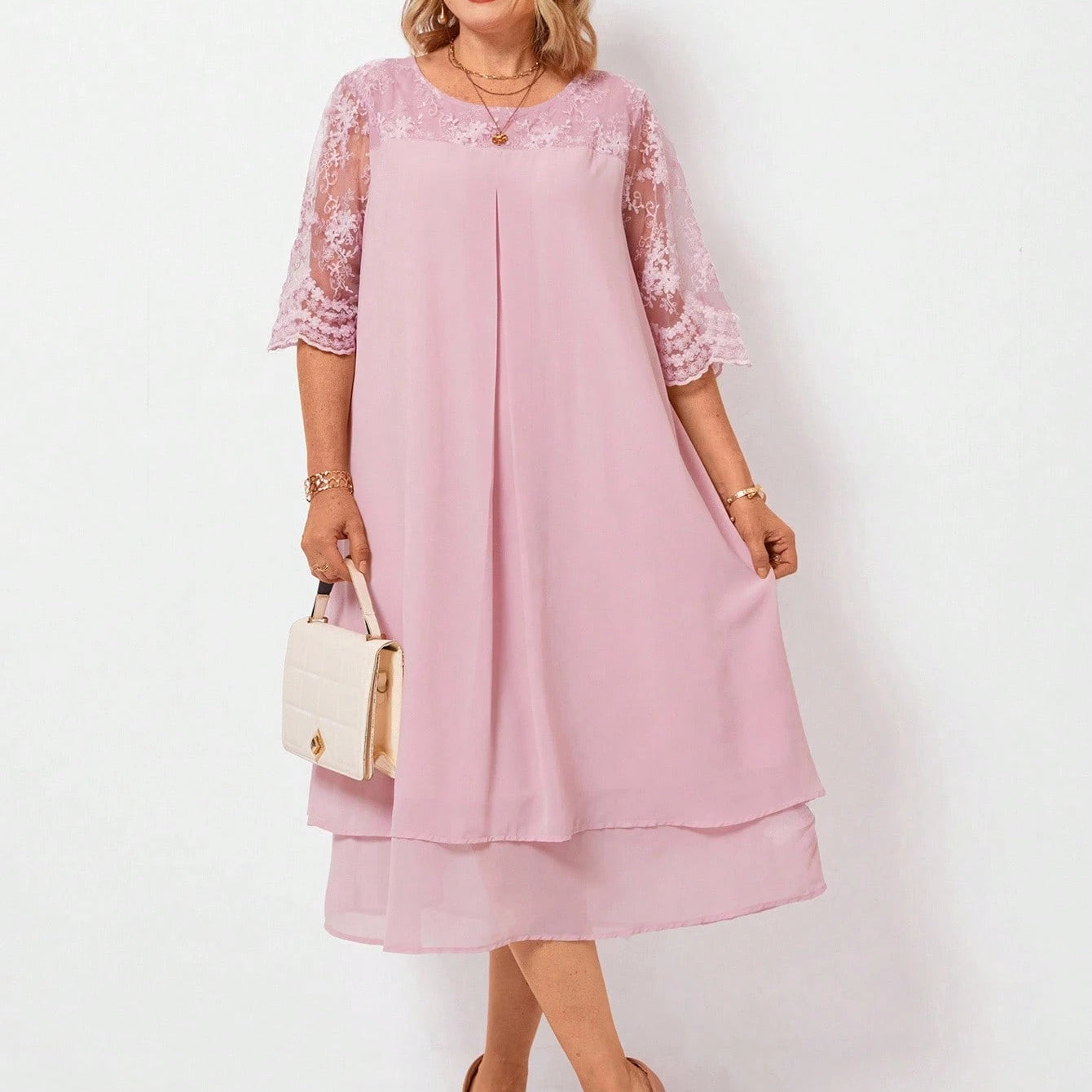 Vestido Feminino com Splice de Tela. Plus Size - Maely