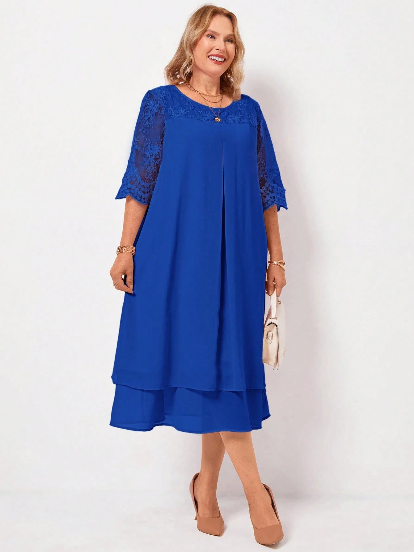 Vestido Feminino com Splice de Tela. Plus Size - Maely