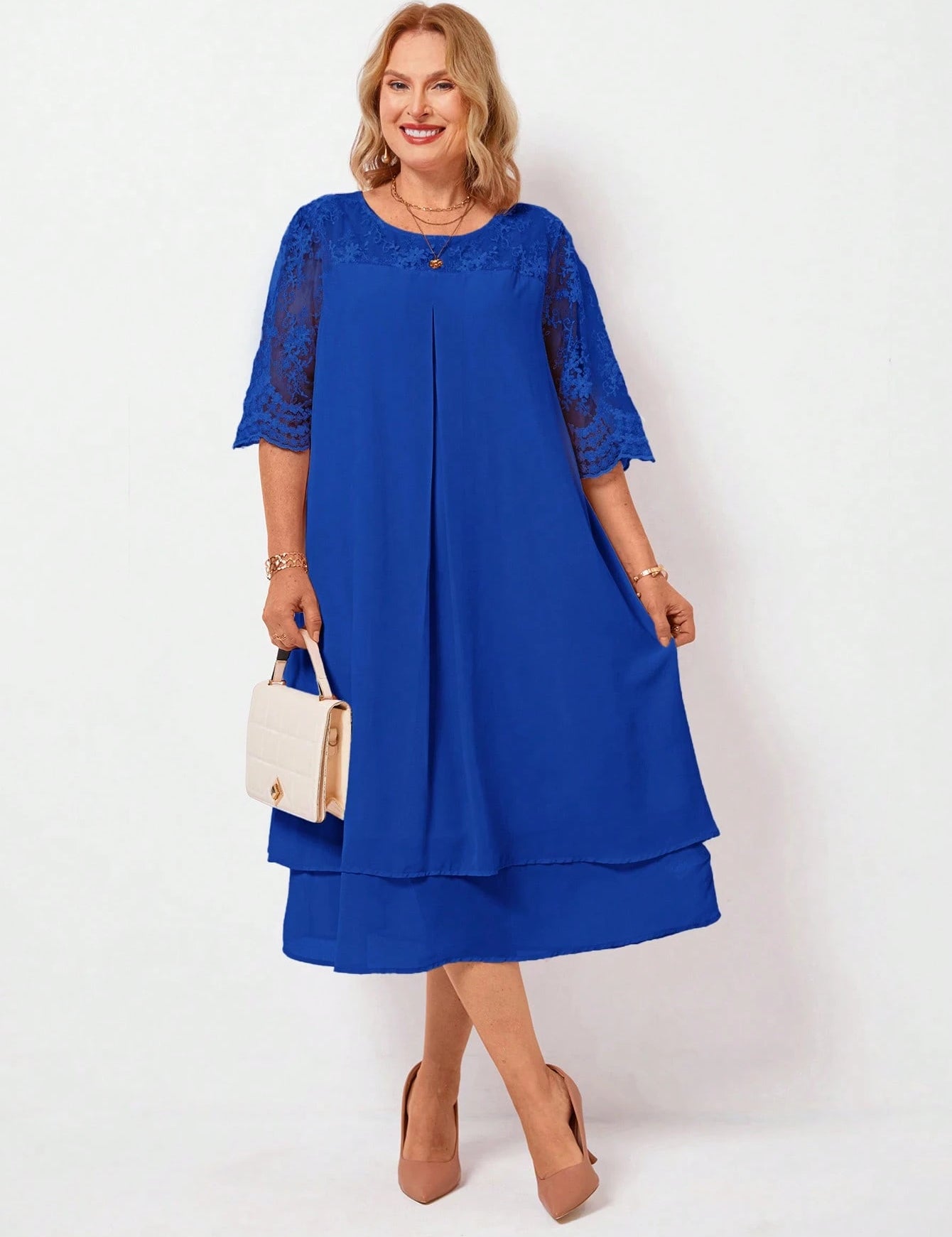 Vestido Feminino com Splice de Tela. Plus Size - Maely