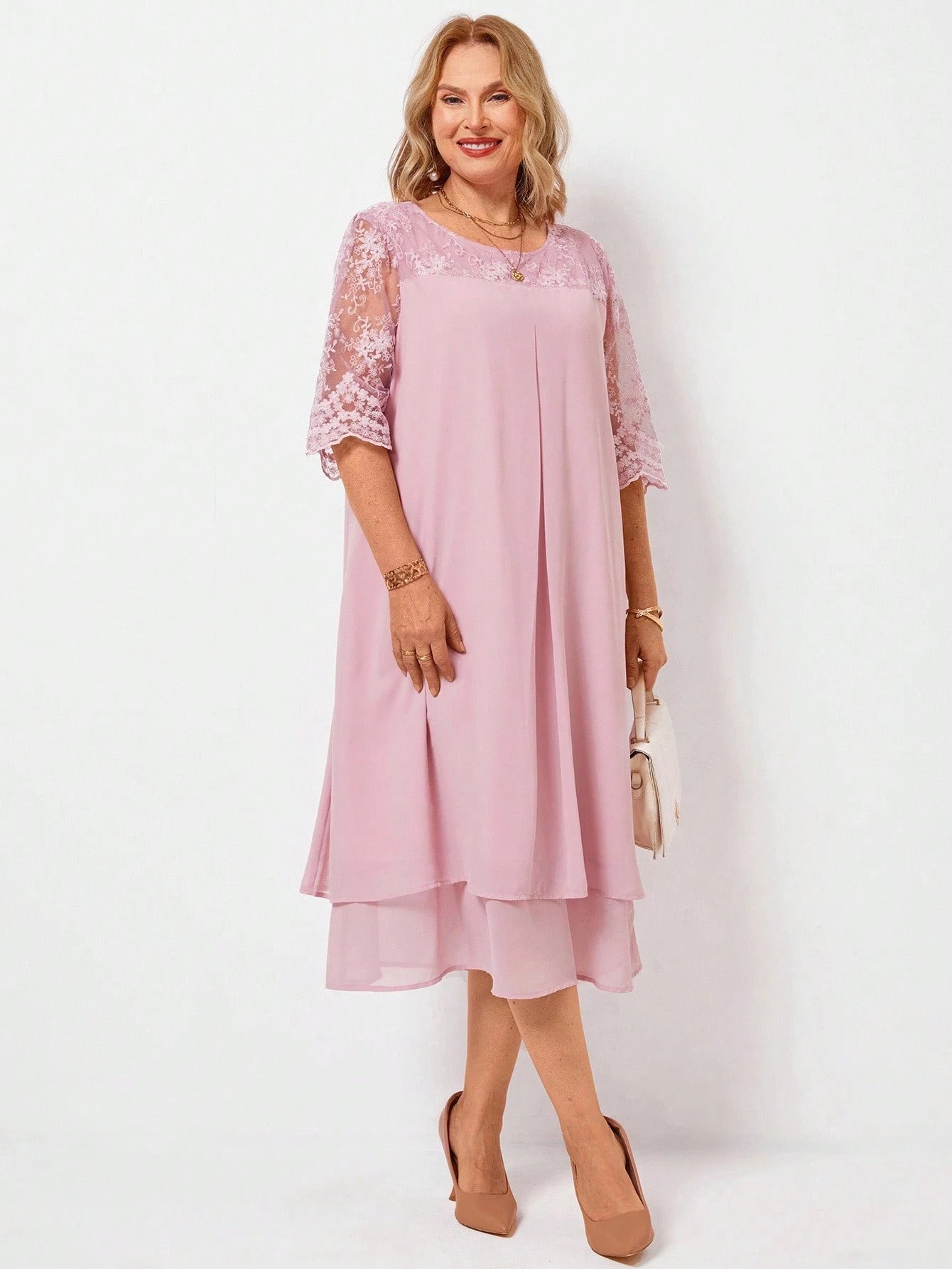 Vestido Feminino com Splice de Tela. Plus Size - Maely