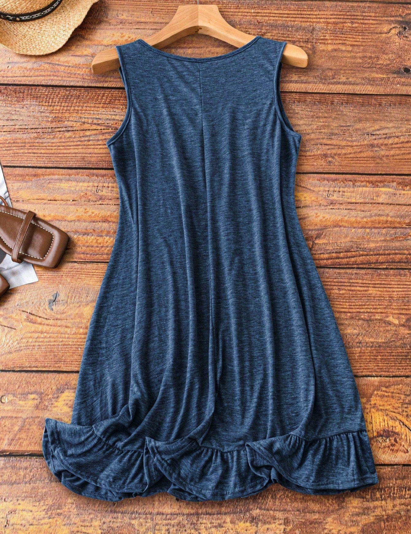 Vestido_Feminino_confortavel_plissado_sem_mangas_Plus_Size_Suzi_1.jpg