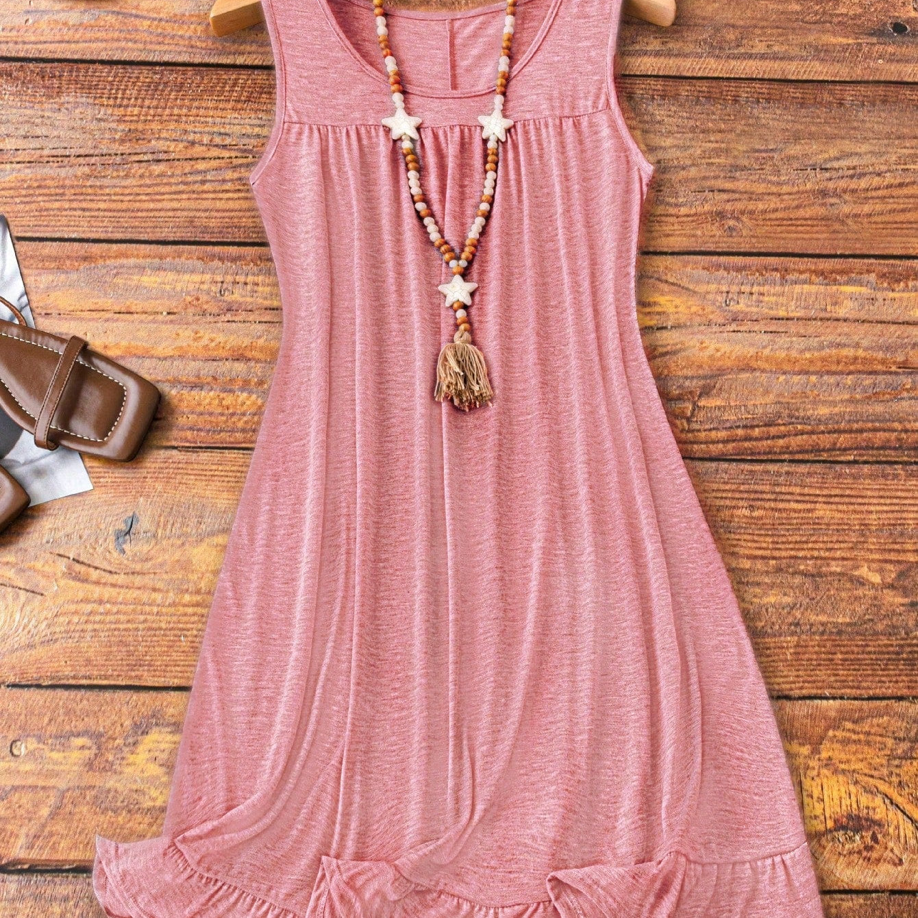 Vestido Feminino confortável plissado sem mangas Plus Size Suzi.