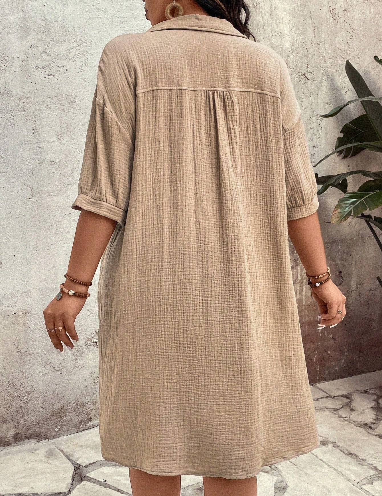 Vestido_feminino_tipo_chamise_e_tecido_de_algodao_Daniela._Plus_Size_6.jpg