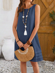 Vestido feminino sem mangas com gola redonda - Yasmine