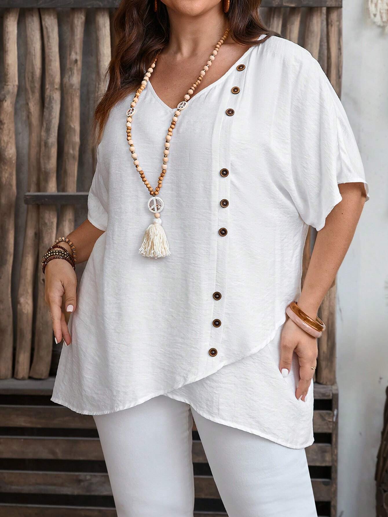 Blusa feminina gola V plus size Diana