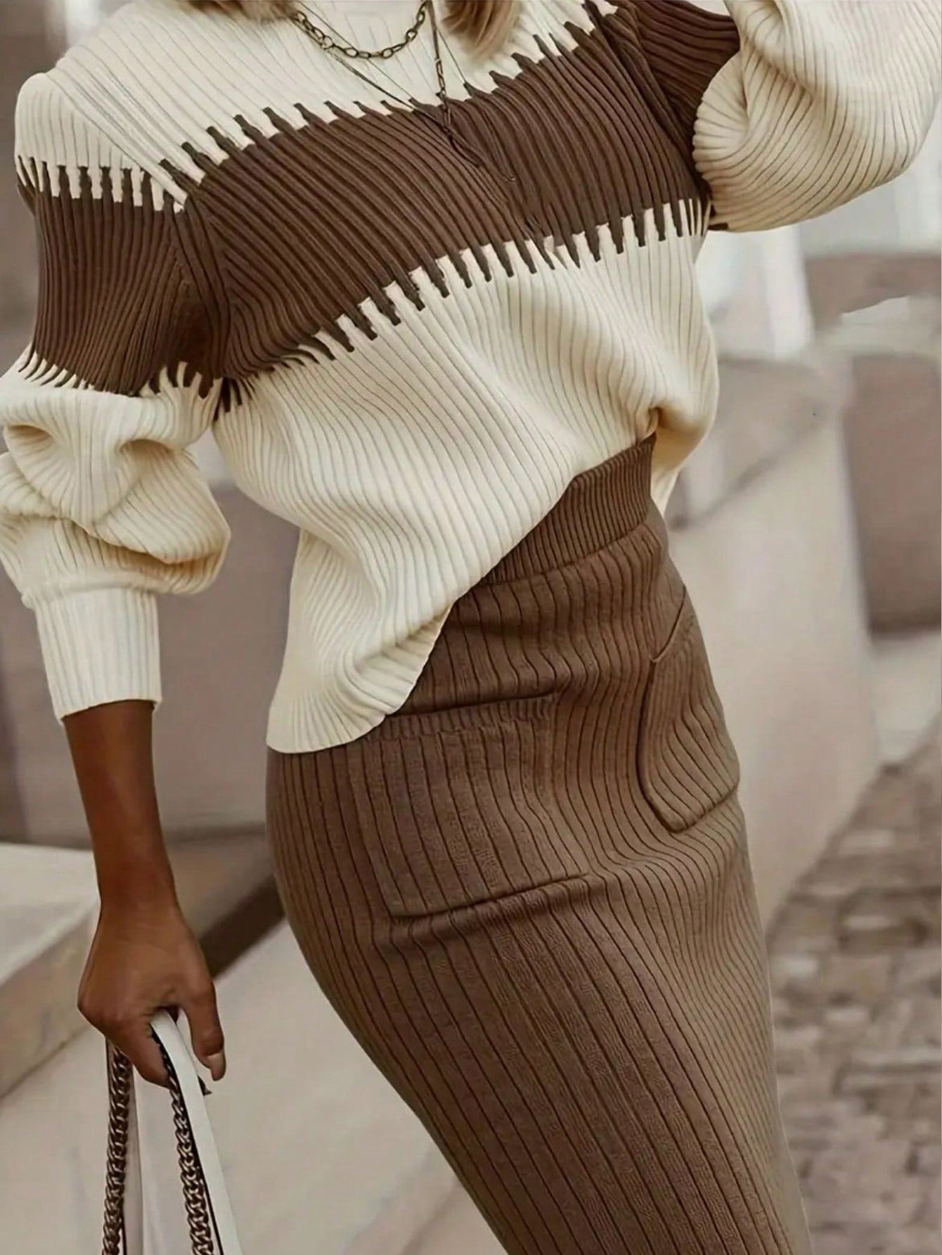 Conjunto Feminino de 2 peças Suéter Elegante e saia de Tricô Renata
